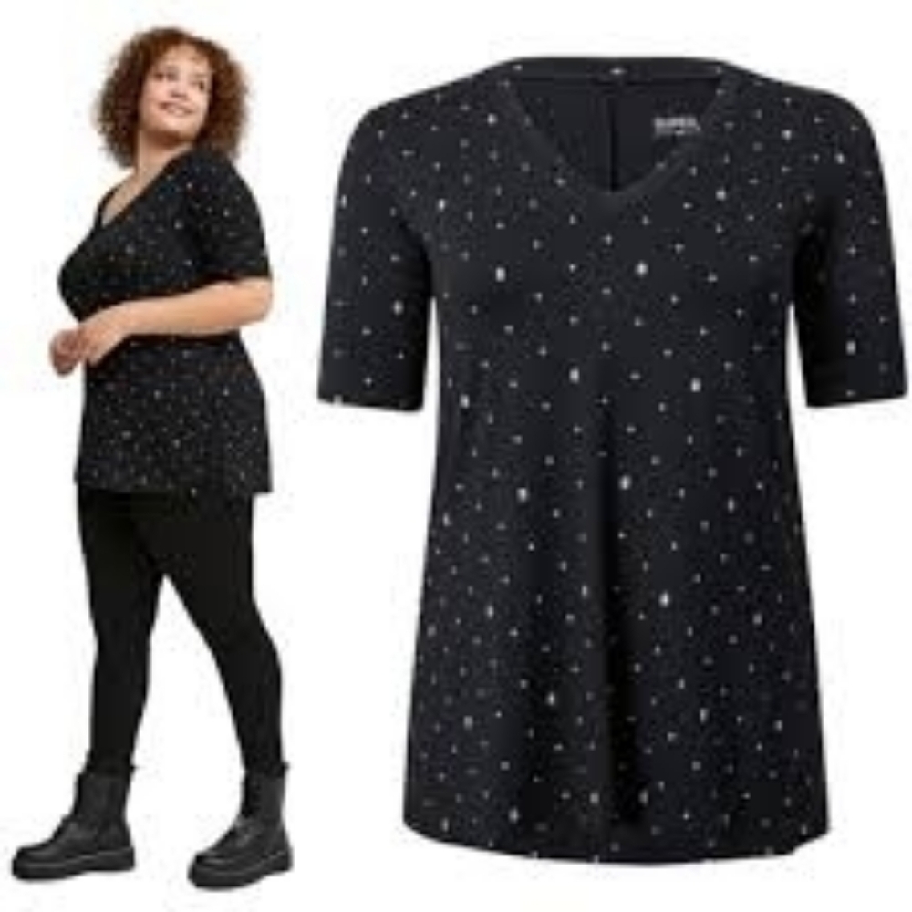Torrid Skull and Star Print V Neck Tunic Tee